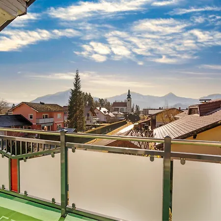 In Near Petzen Area Apartment